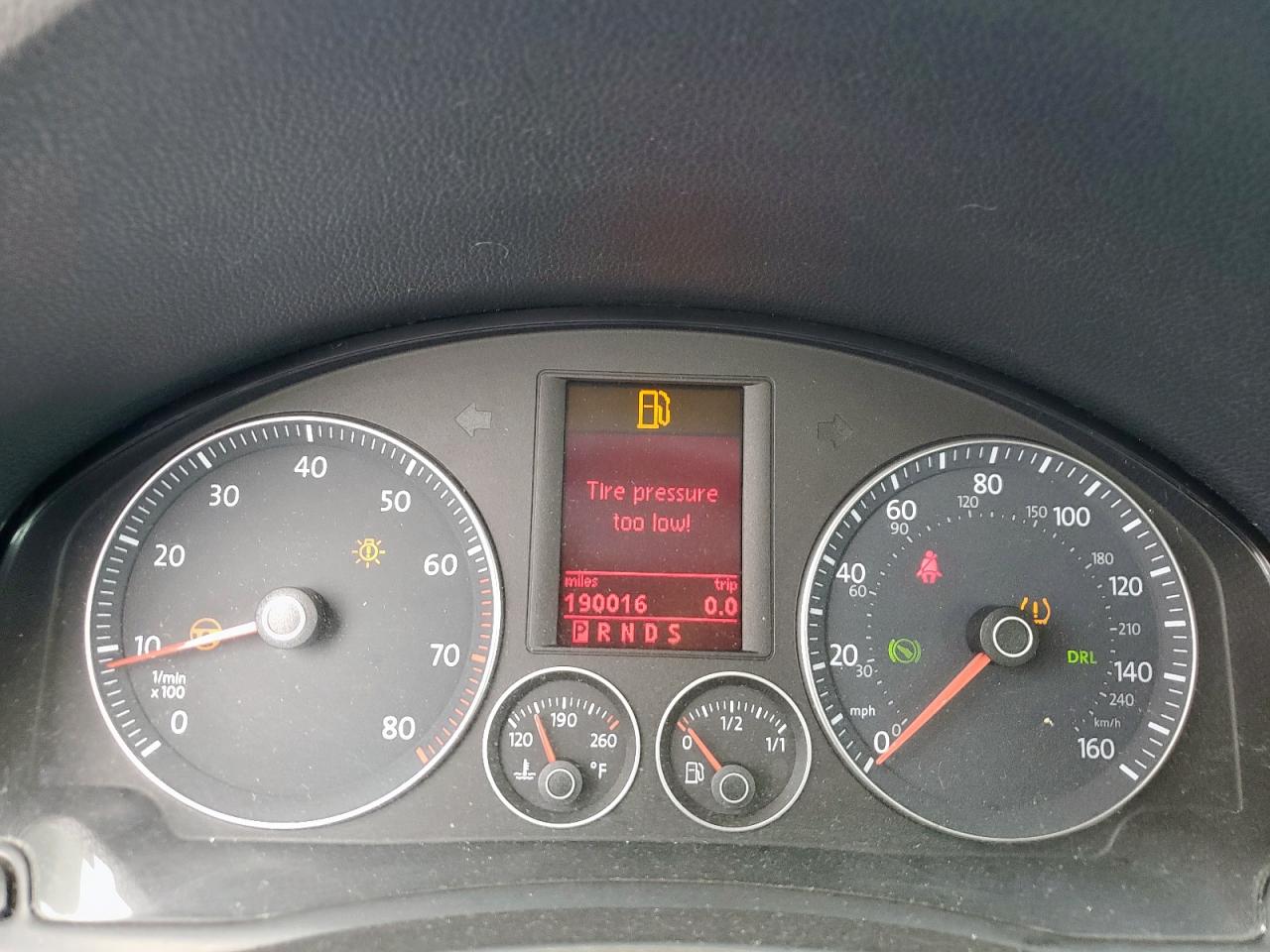 2008 Volkswagen Rabbit VIN: WVWDA71K28W282111 Lot: 58100125