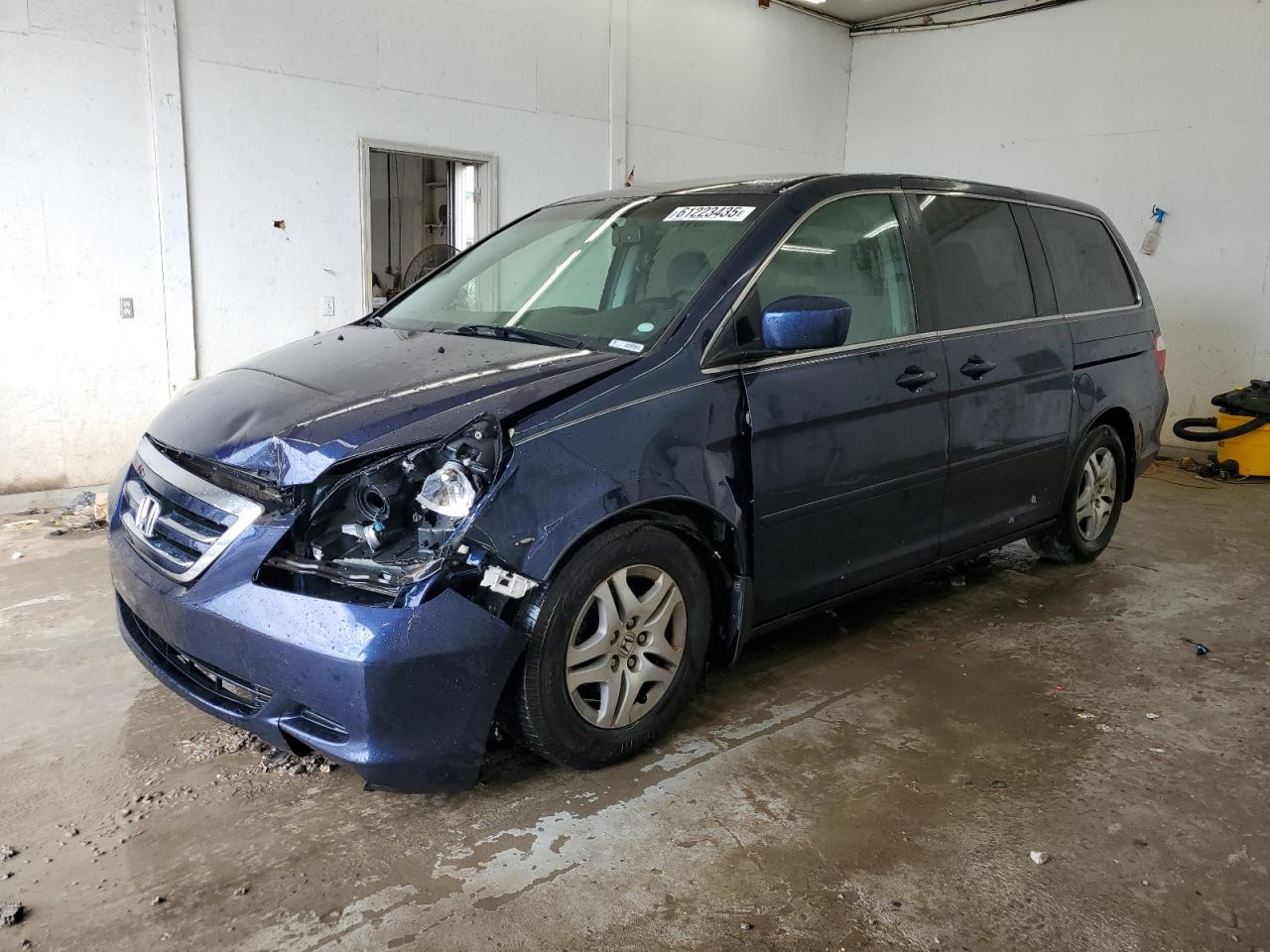 2005 Honda Odyssey Ex იყიდება Madisonville-ში, TN - Front End