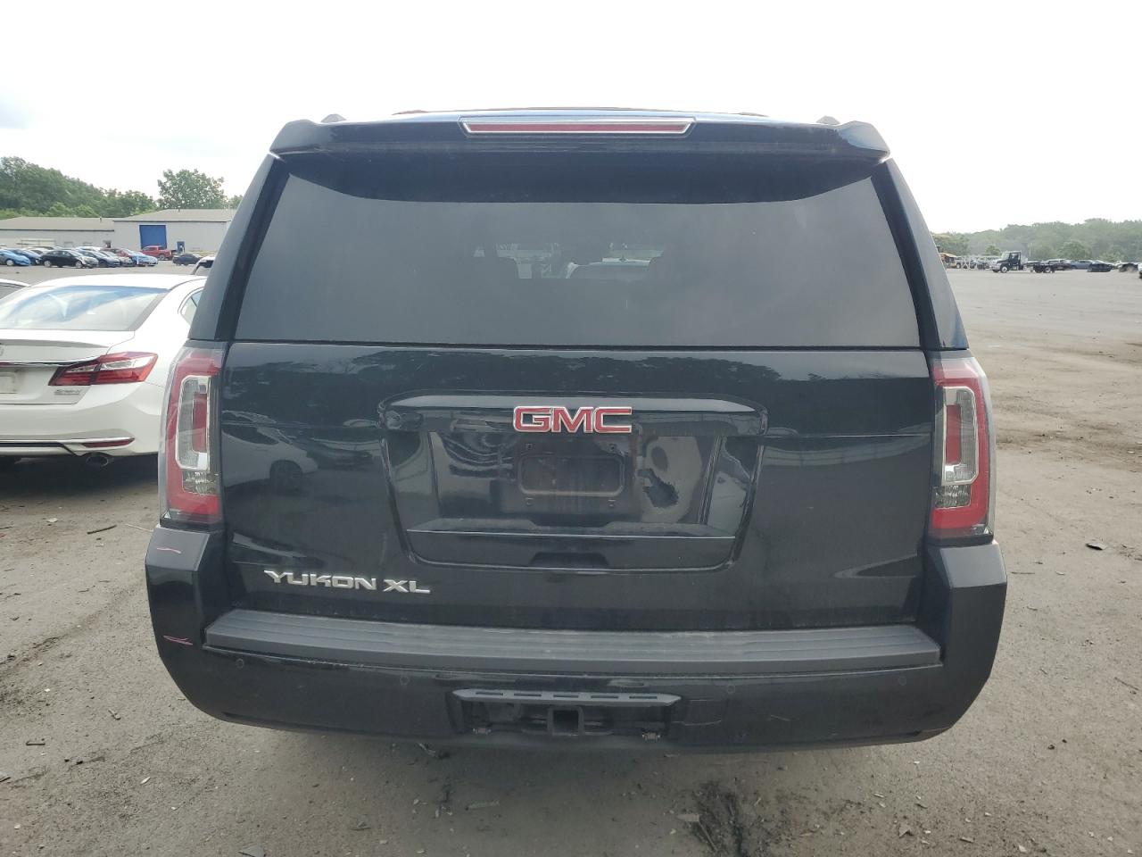 2016 GMC Yukon Xl K1500 Slt VIN: 1GKS2GKC8GR436852 Lot: 62349525