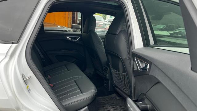  AUDI Q4 E-TRON 2024 Biały