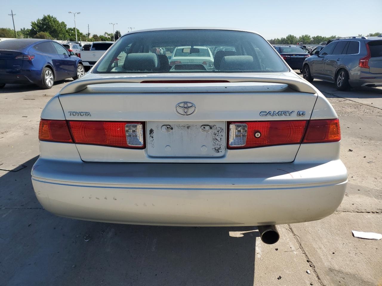2000 Toyota Camry Ce VIN: JT2BG22K0Y0515261 Lot: 61638685