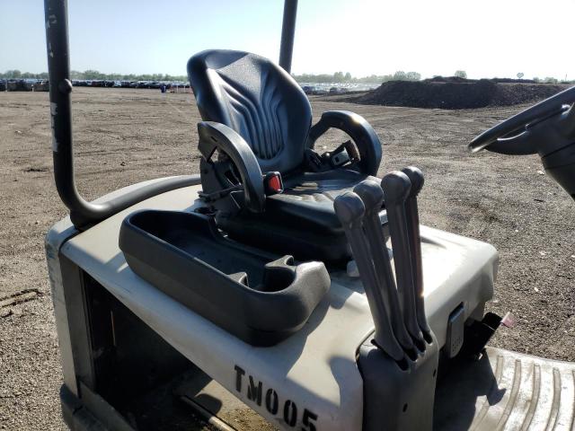 2014 CROWN FORKLIFT  