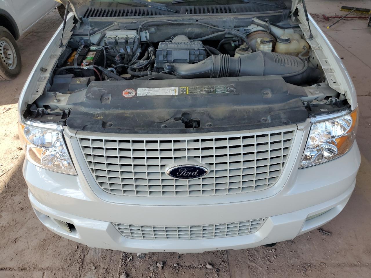 2005 Ford Expedition Limited VIN: 1FMFU205X5LA54896 Lot: 62591375
