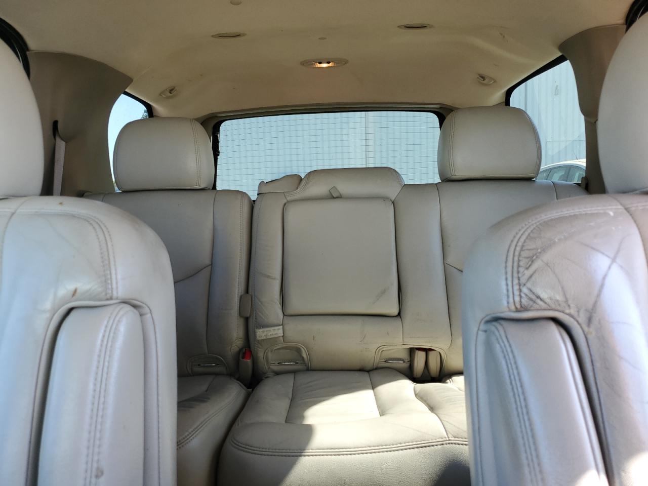 2004 Chevrolet Tahoe K1500 VIN: 1GNEK13T44R142842 Lot: 62609755