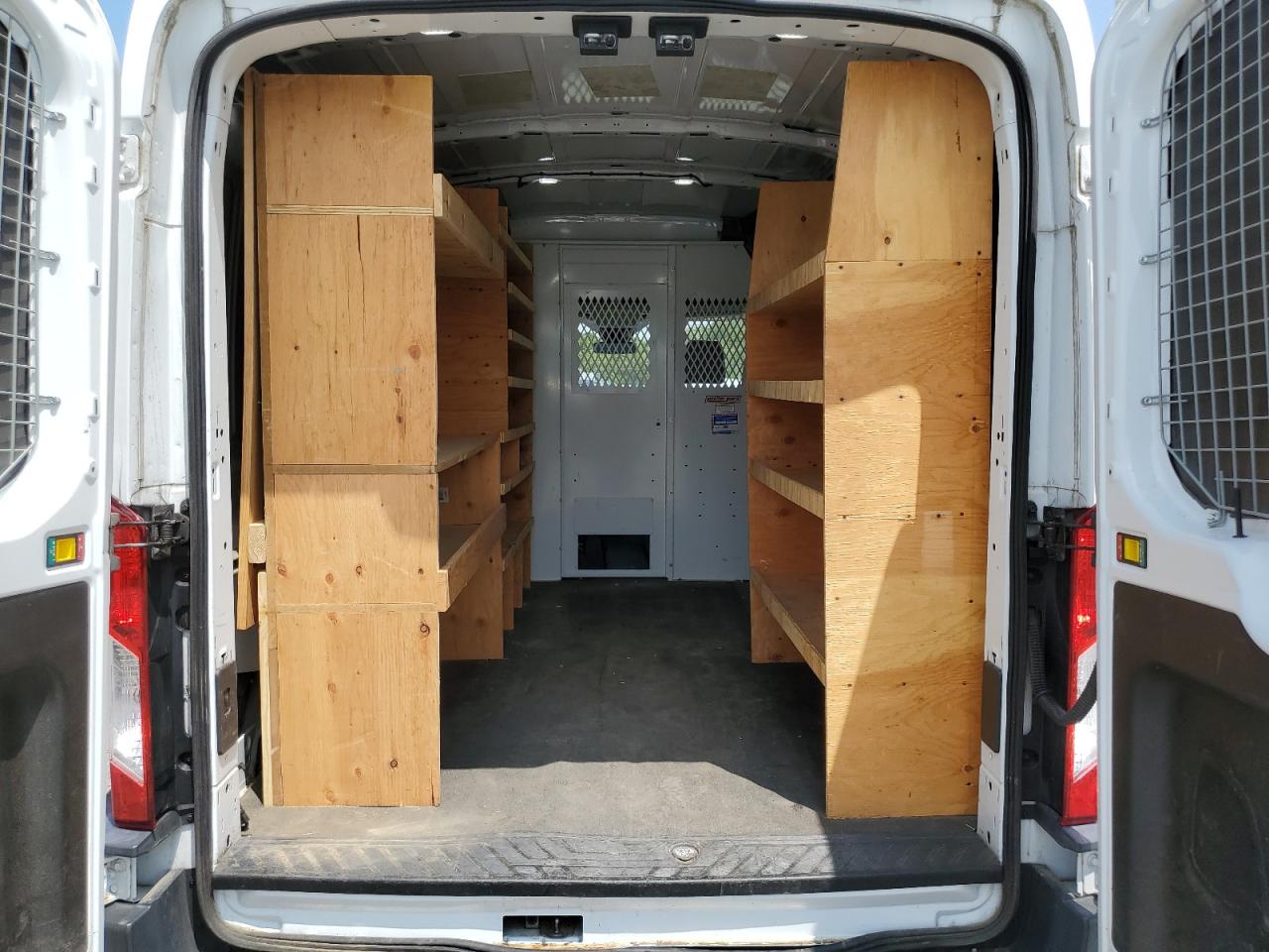 2018 Ford Transit T-250 VIN: 1FTYR1CM7JKB44650 Lot: 58900865