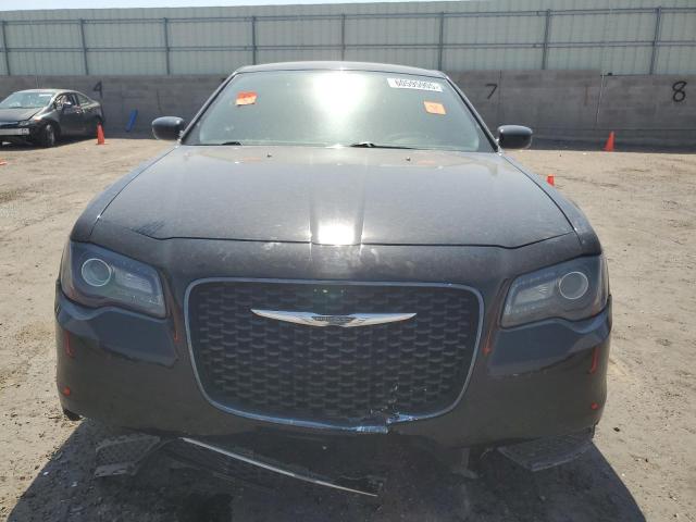  CHRYSLER 300 2019 Черный