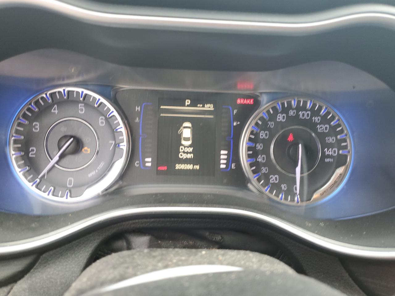 2015 Chrysler 200 Limited VIN: 1C3CCCAB6FN604304 Lot: 63008425