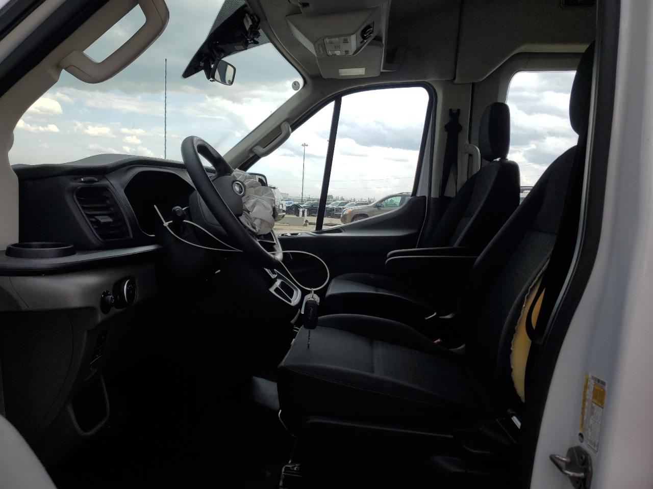 VIN: 1FBAX9CG7PKA55917 2023 FORD TRANSIT