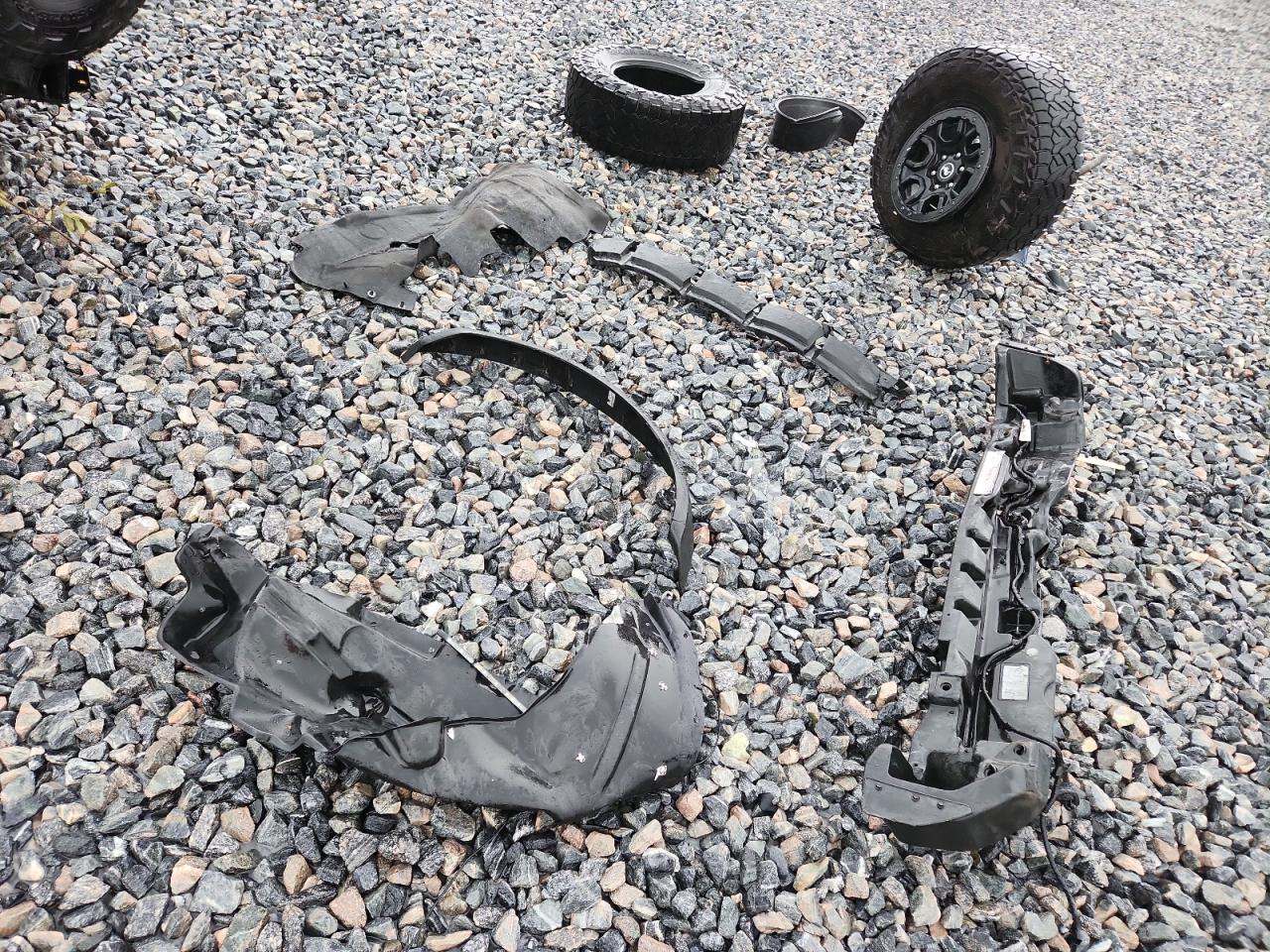 2021 Ford Bronco Base VIN: 1FMEE5DPXMLB01431 Lot: 59192915