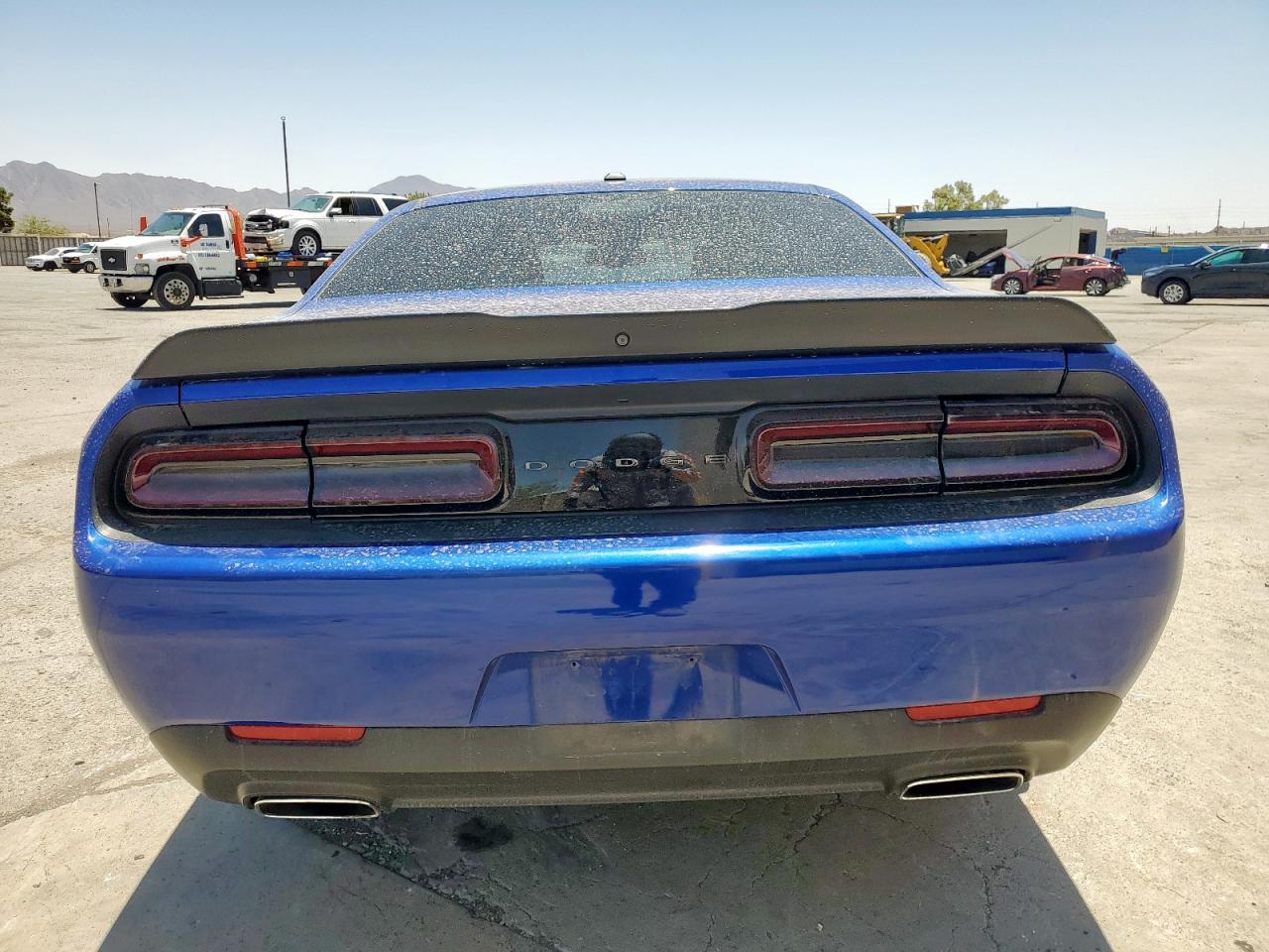 2018 Dodge Challenger Sxt VIN: 2C3CDZAG9JH333770 Lot: 59633595