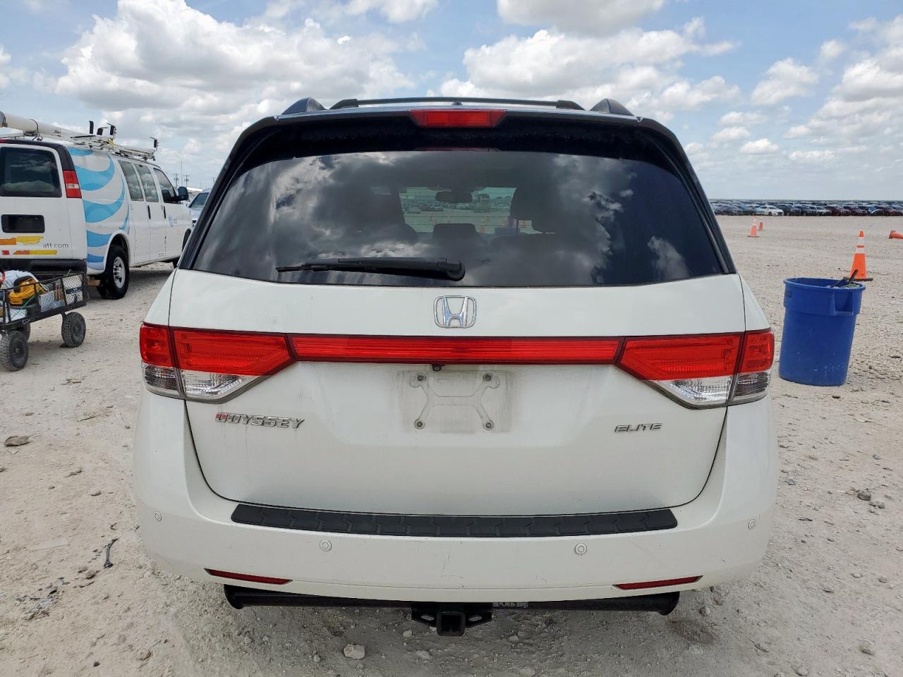 2016 Honda Odyssey Touring VIN: 5FNRL5H98GB127413 Lot: 62786945