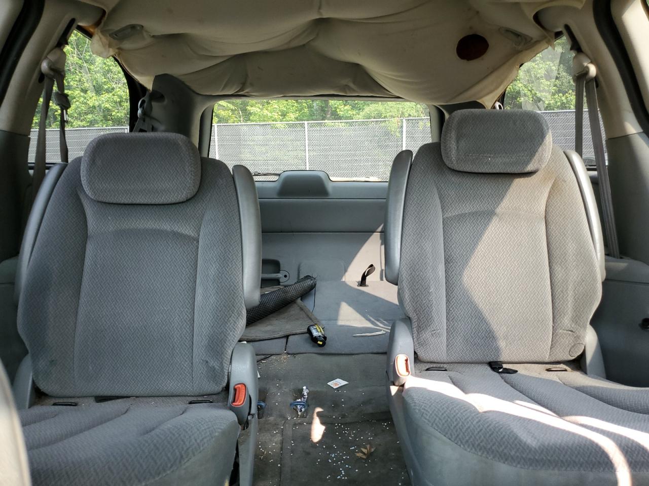 2005 Dodge Grand Caravan Se VIN: 2D4GP24R85R352239 Lot: 58989525