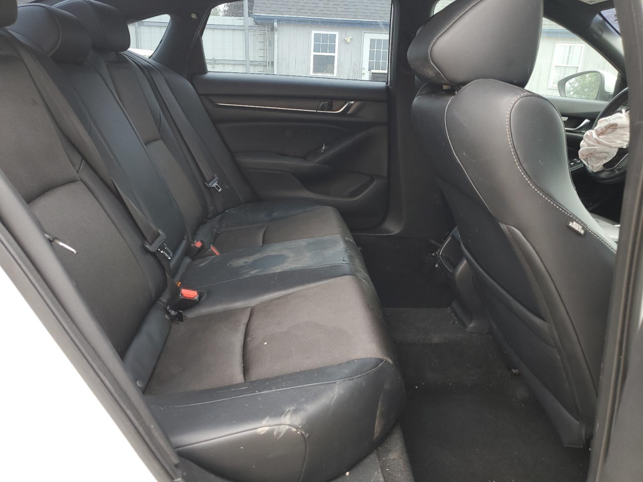 2018 Honda Accord Sport VIN: 1HGCV1F37JA212736 Lot: 60620695