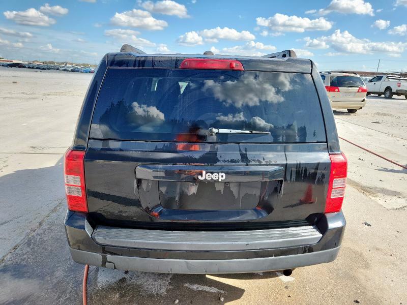  JEEP PATRIOT 2016 Czarny