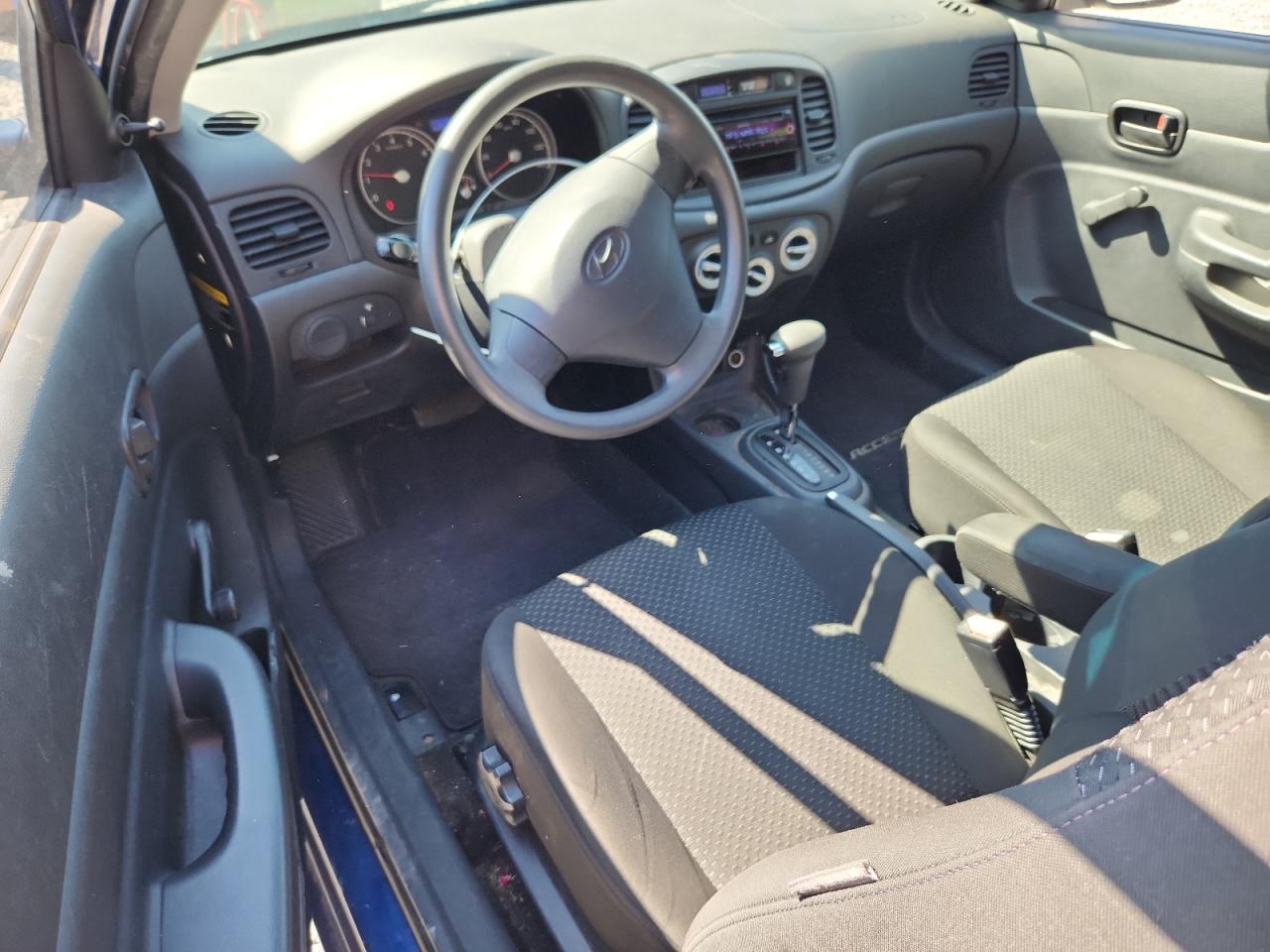 2010 Hyundai Accent Blue VIN: KMHCM3AC9AU168706 Lot: 63093155