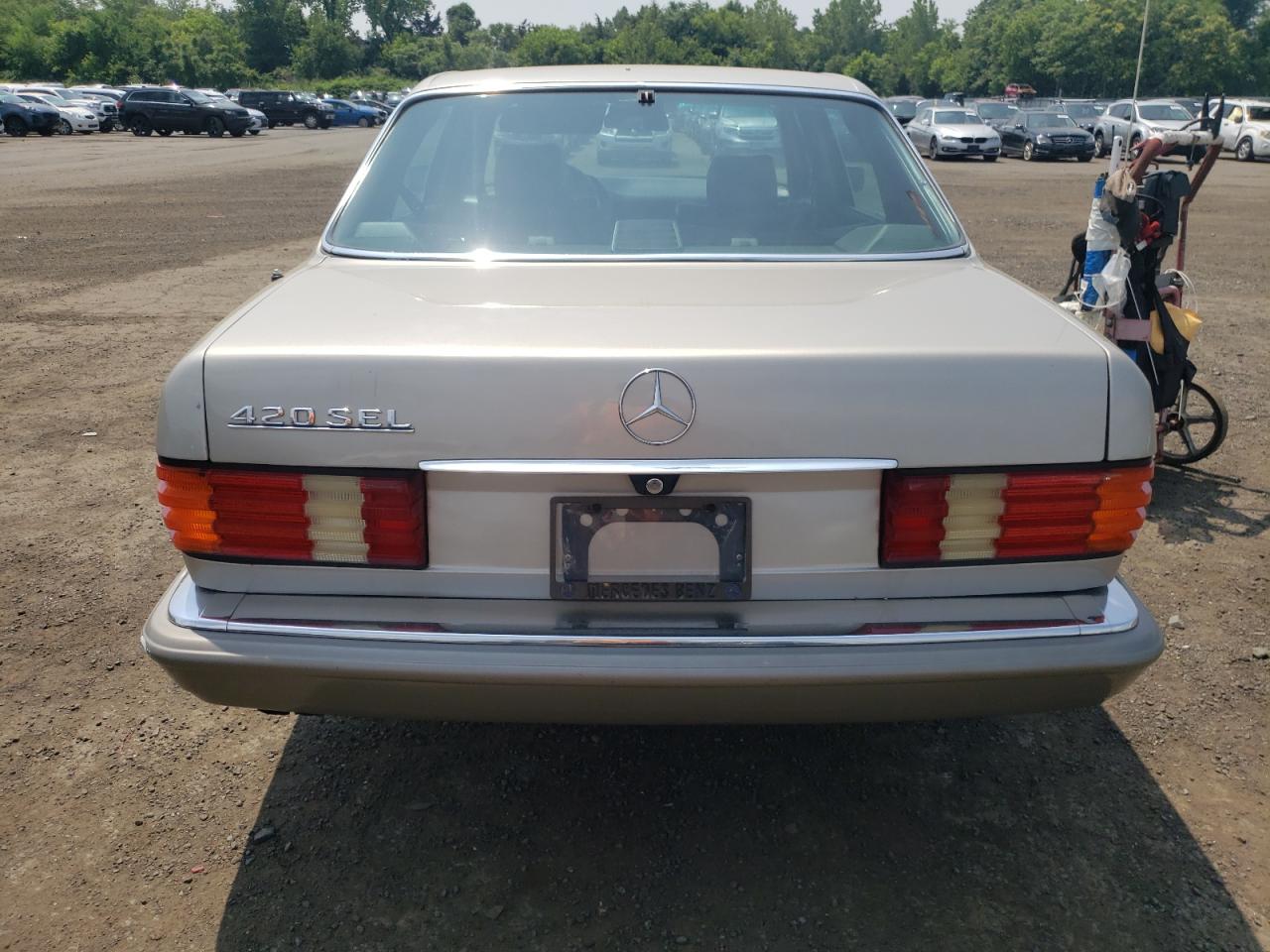 1987 Mercedes-Benz 420 Sel VIN: WDBCA35D0HA285925 Lot: 60842305