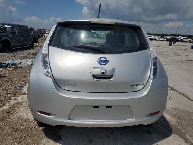  NISSAN LEAF 2013 Srebrny