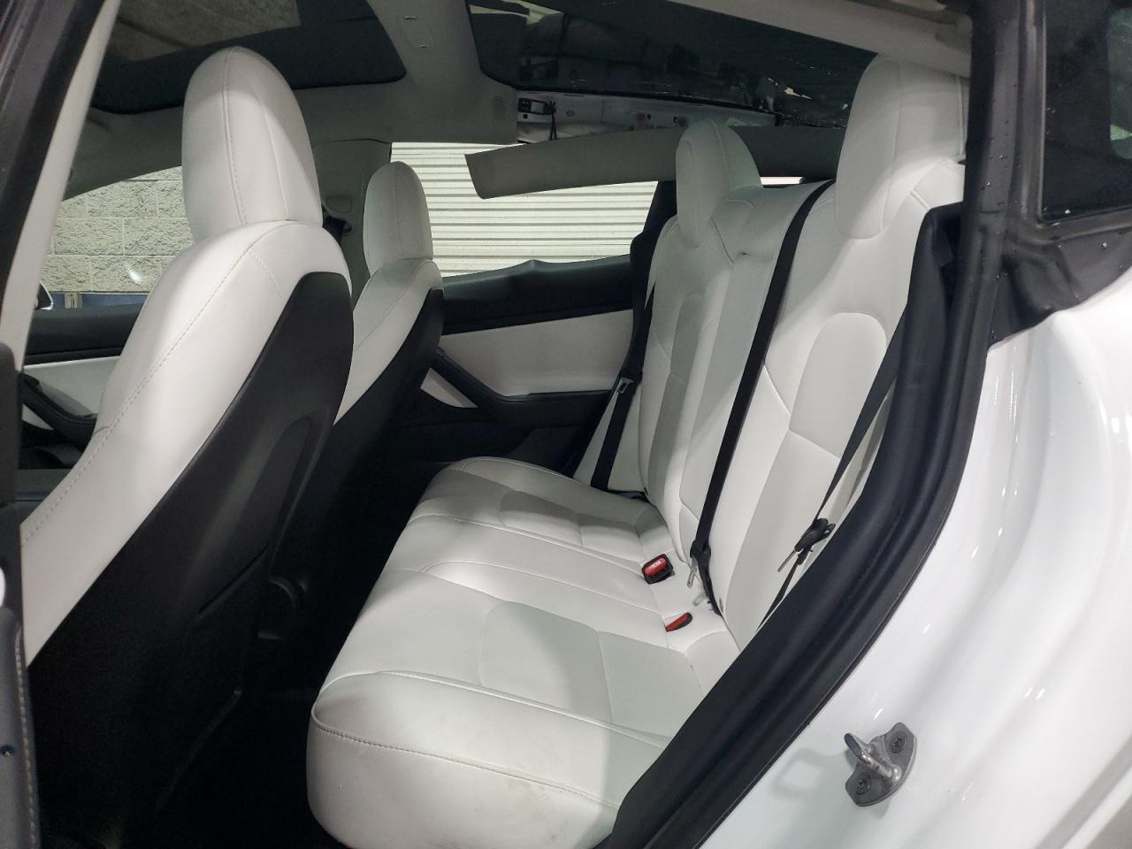 2019 Tesla Model 3 VIN: 5YJ3E1EB9KF195597 Lot: 61576395