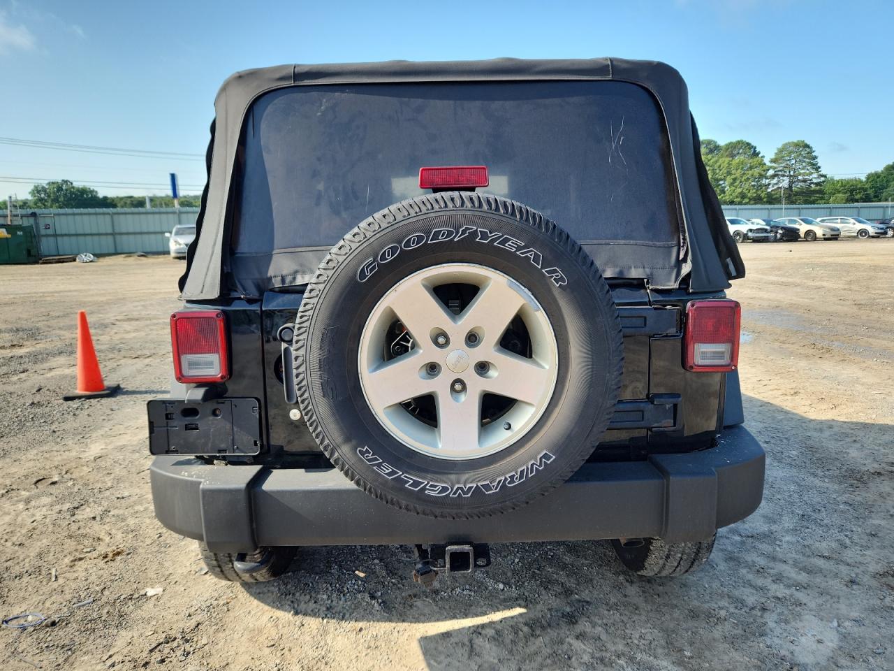 2009 Jeep Wrangler X VIN: 1J4FA241X9L750596 Lot: 61362375