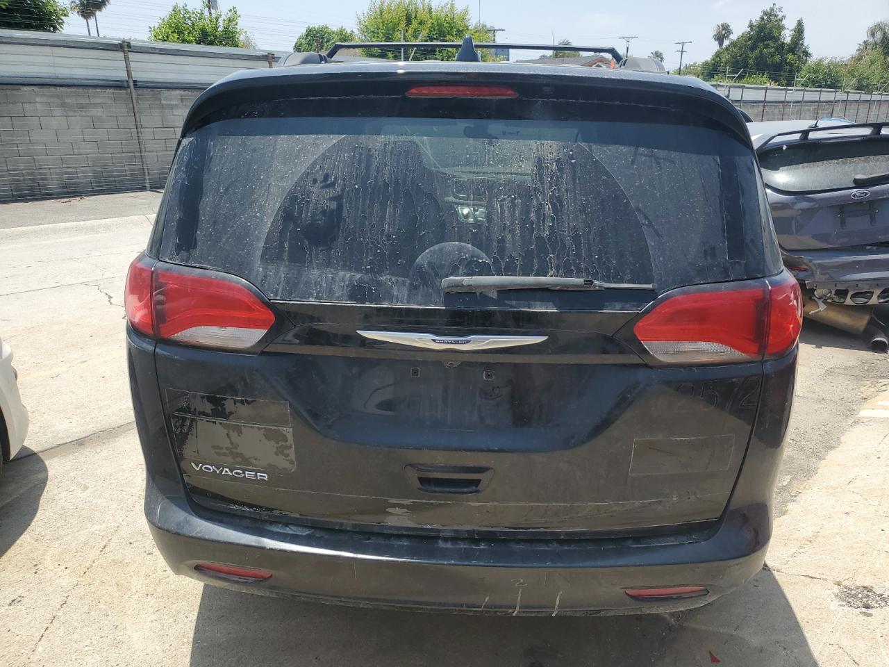 2020 Chrysler Voyager Lxi VIN: 2C4RC1DG9LR184294 Lot: 60447055