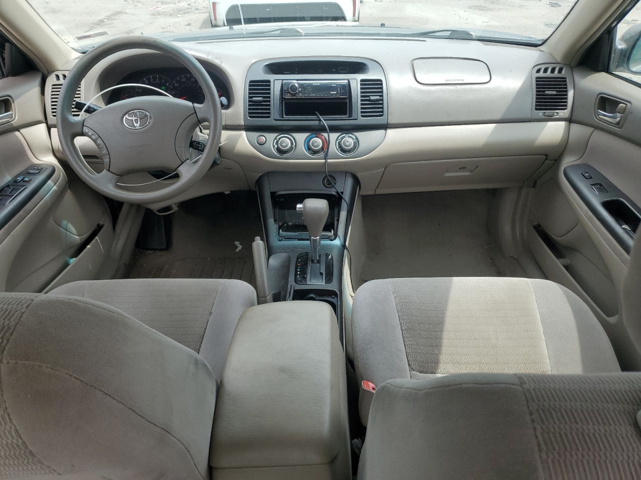 2005 Toyota Camry Le VIN: 4T1BE32K75U968392 Lot: 62611625