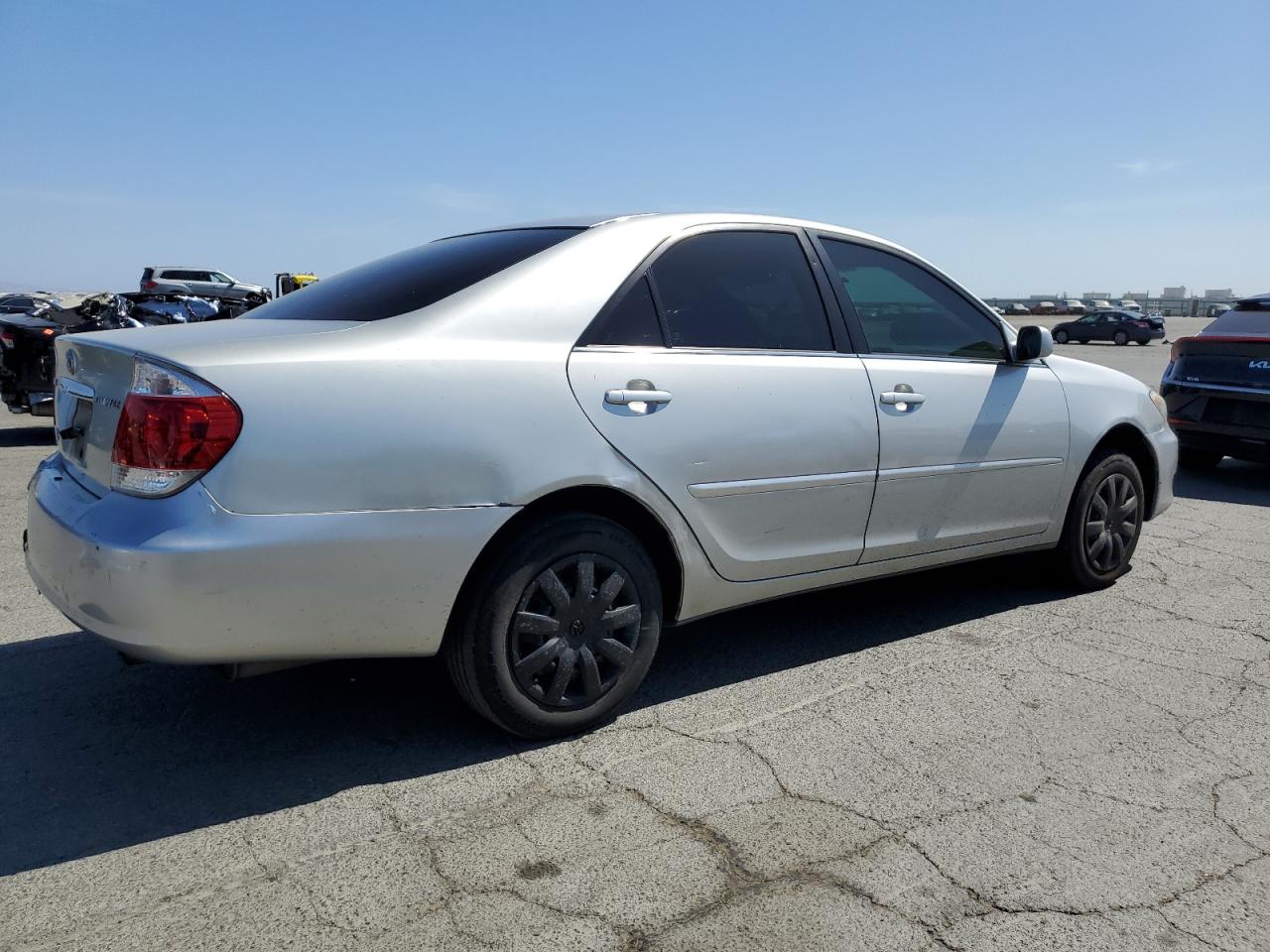 TOYOTA CAMRY 2005 VIN 4T1BE32K15U514400 photo 3