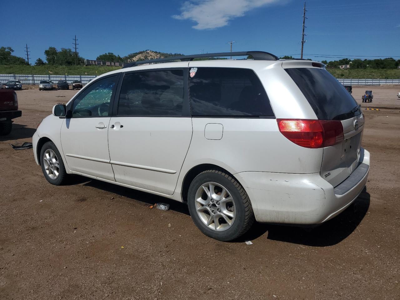 TOYOTA All Models 2005 VIN 5TDZA22C95S371783 фото 2