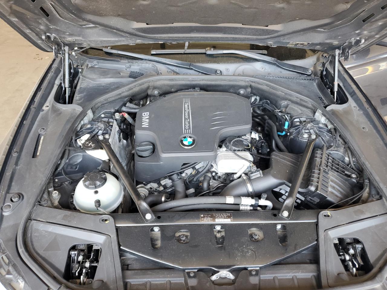 2012 BMW 528 Xi VIN: WBAXH5C57CDW05235 Lot: 71668725