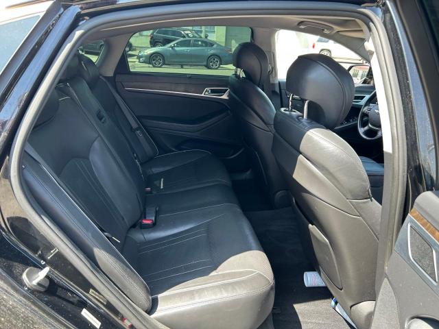 Sedans HYUNDAI GENESIS 2015 Czarny
