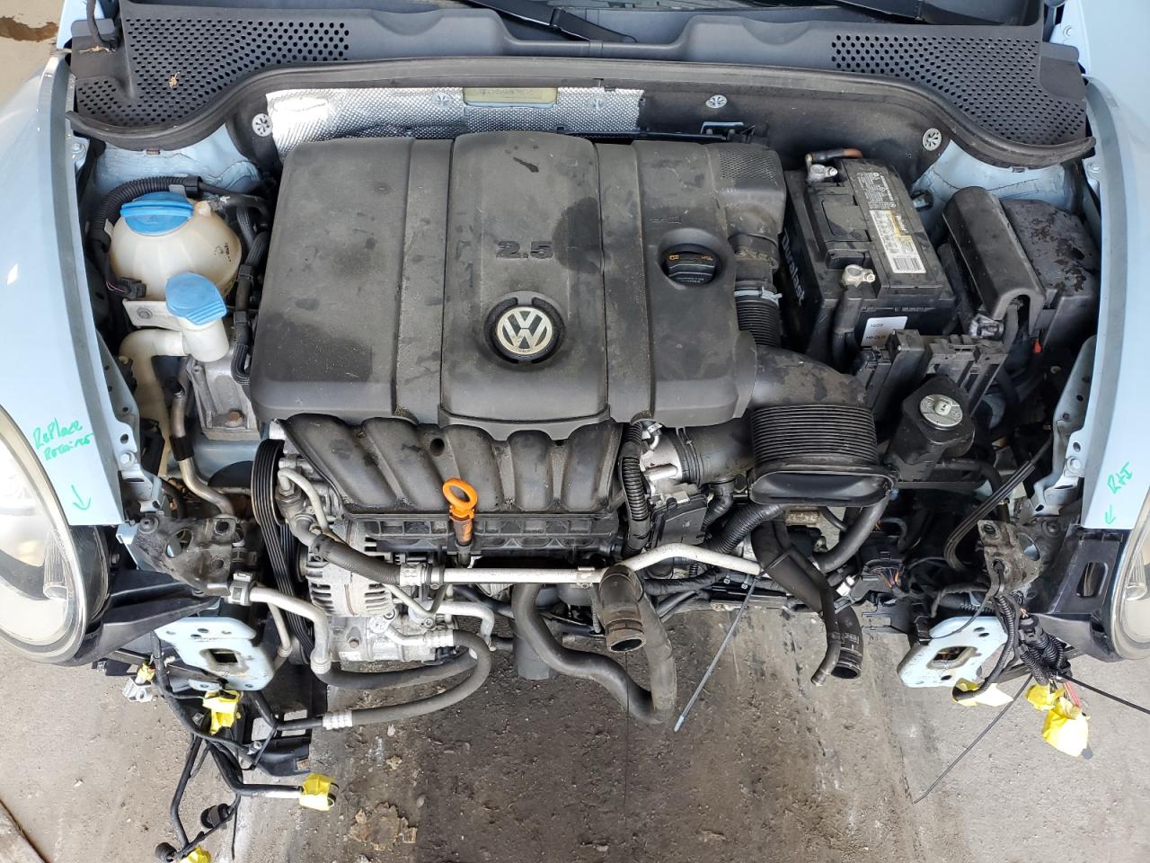 2013 Volkswagen Beetle VIN: 3VW5P7AT6DM827374 Lot: 61416995