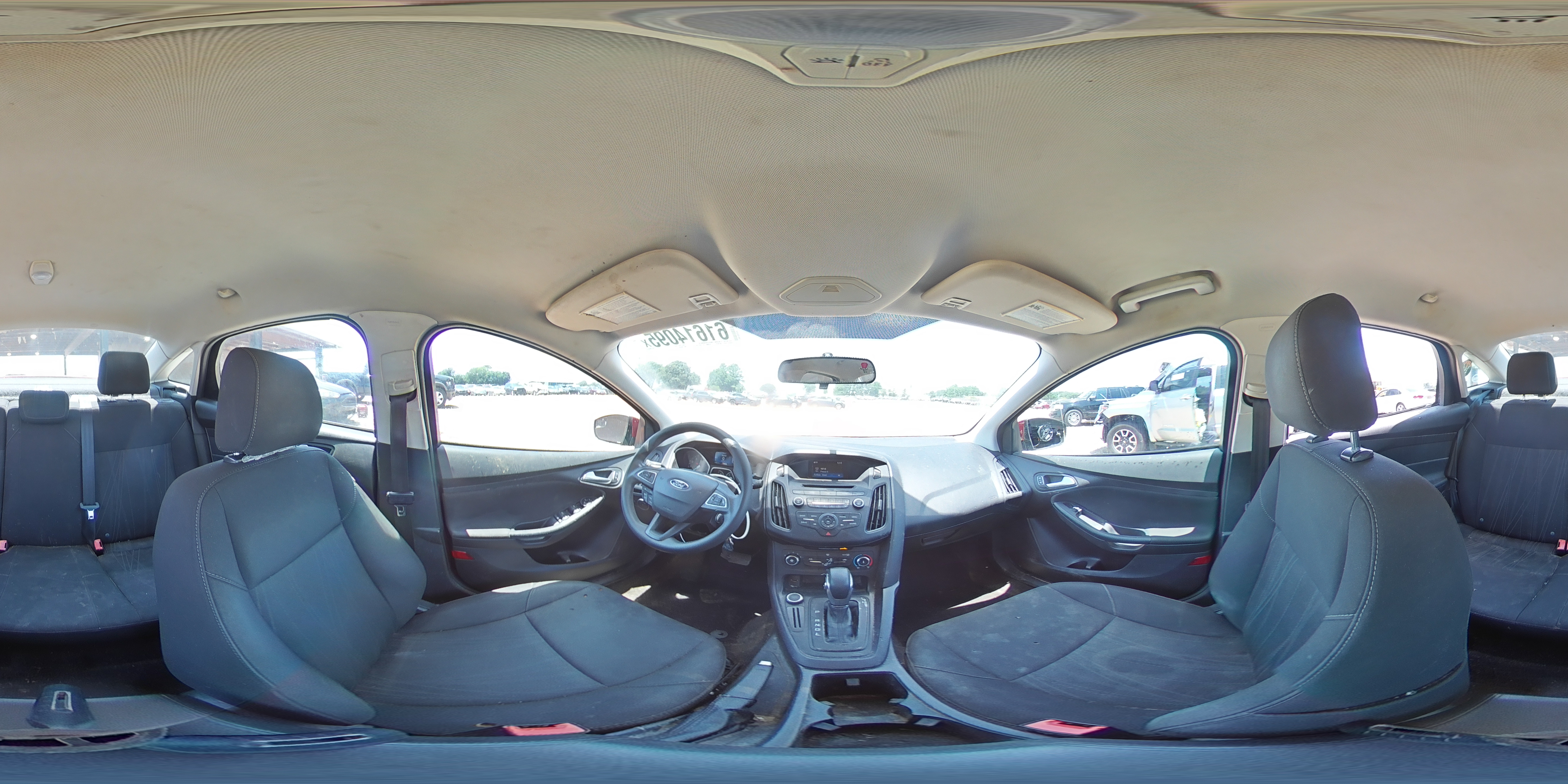 2017 Ford Focus Se VIN: 1FADP3F28HL256166 Lot: 61614095