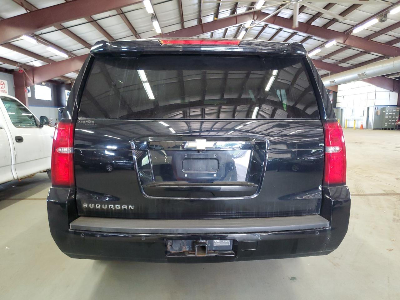 2018 Chevrolet Suburban K1500 Lt VIN: 1GNSKHKC9JR331642 Lot: 62679395