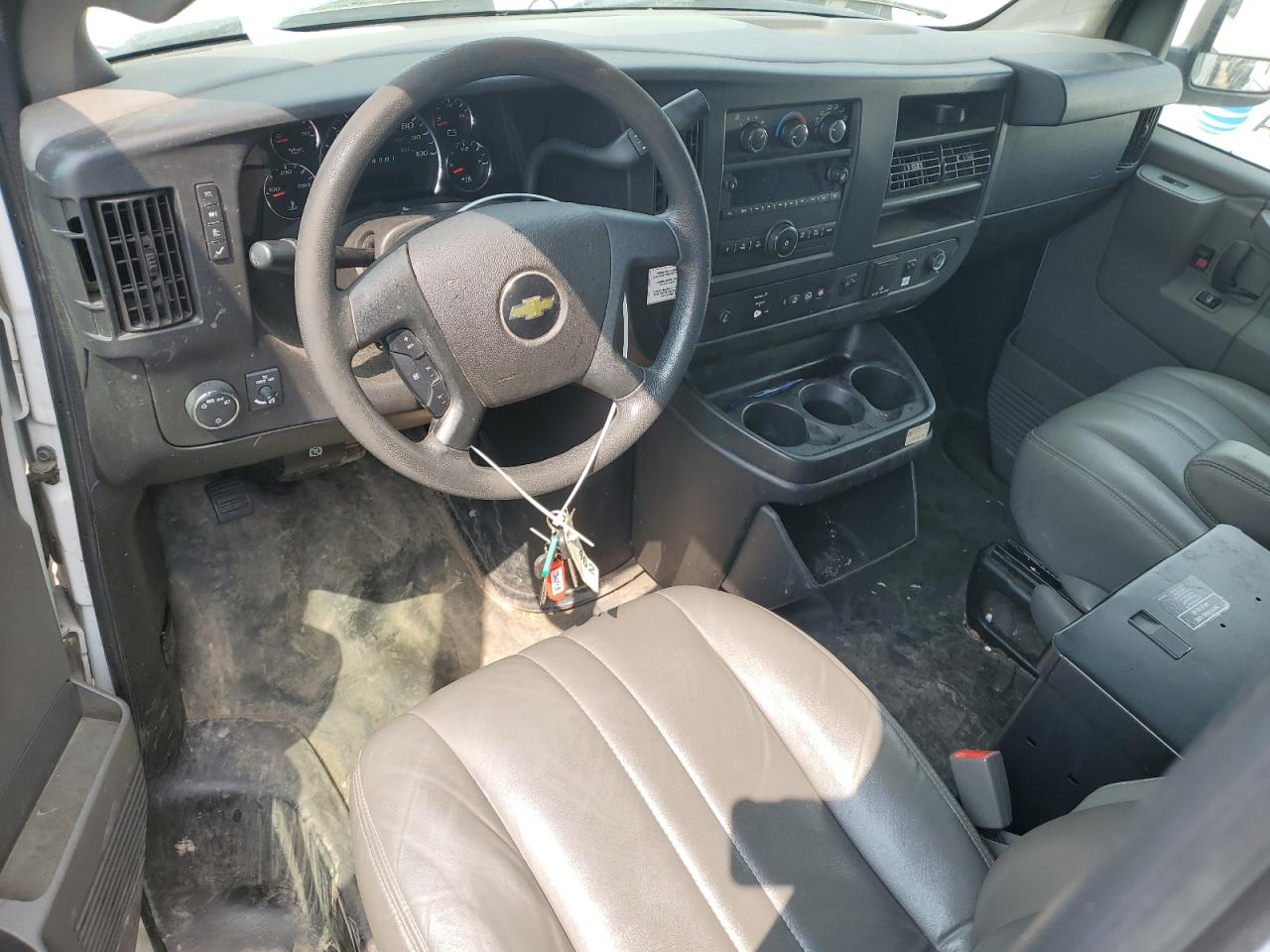 2018 Chevrolet Express G2500 VIN: 1GCWGAFPXJ1340056 Lot: 56972305