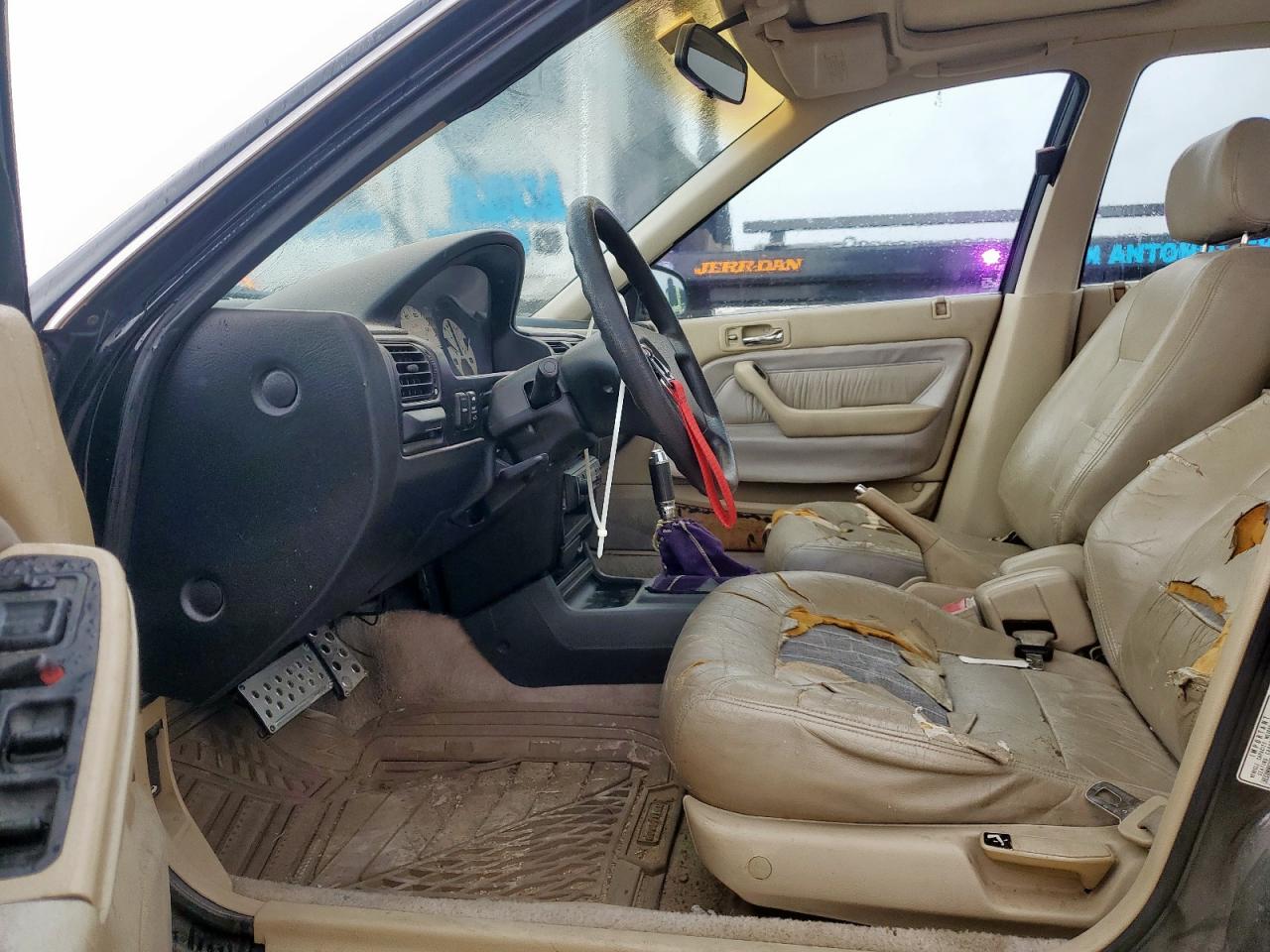 1991 Honda Accord Ex VIN: 1HGCB766XMA133328 Lot: 62580325