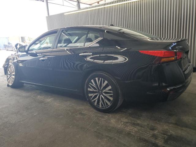  NISSAN ALTIMA 2024 Czarny