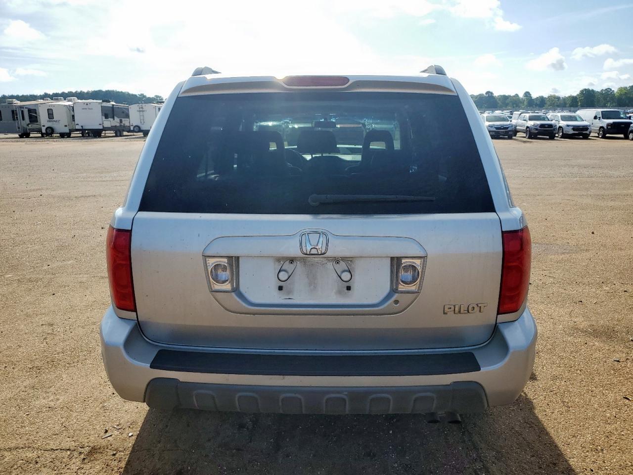2005 Honda Pilot Exl VIN: 5FNYF18535B015768 Lot: 62832775