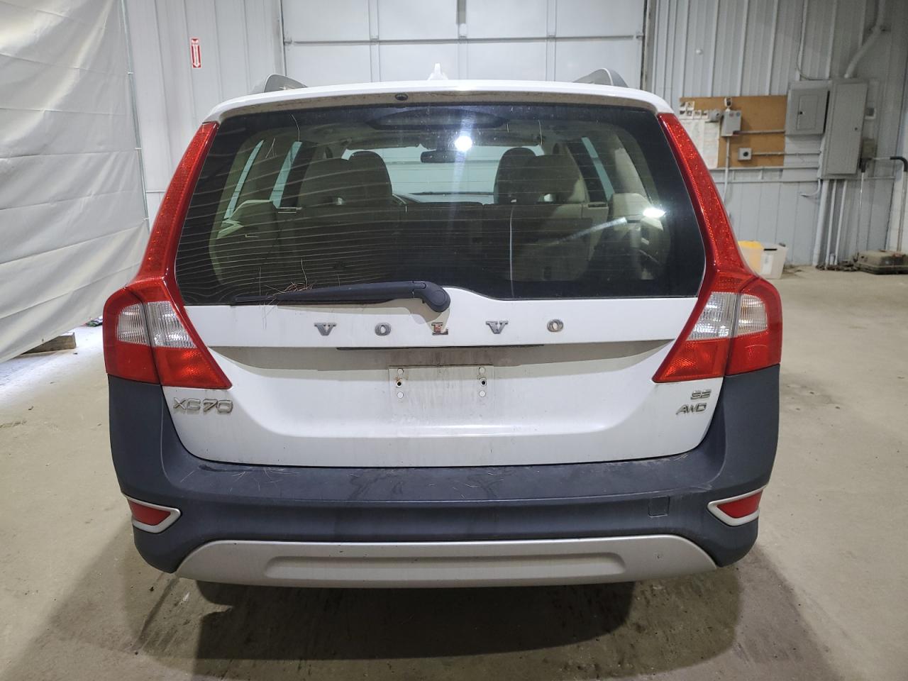 2010 Volvo Xc70 3.2 VIN: YV4960BZ3A1082963 Lot: 62388055