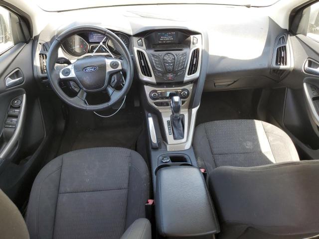 Sedans FORD FOCUS 2012 Silver