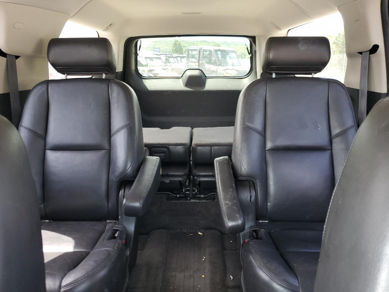2010 Cadillac Escalade Esv Luxury VIN: 1GYUKHEF3AR188950 Lot: 62906505