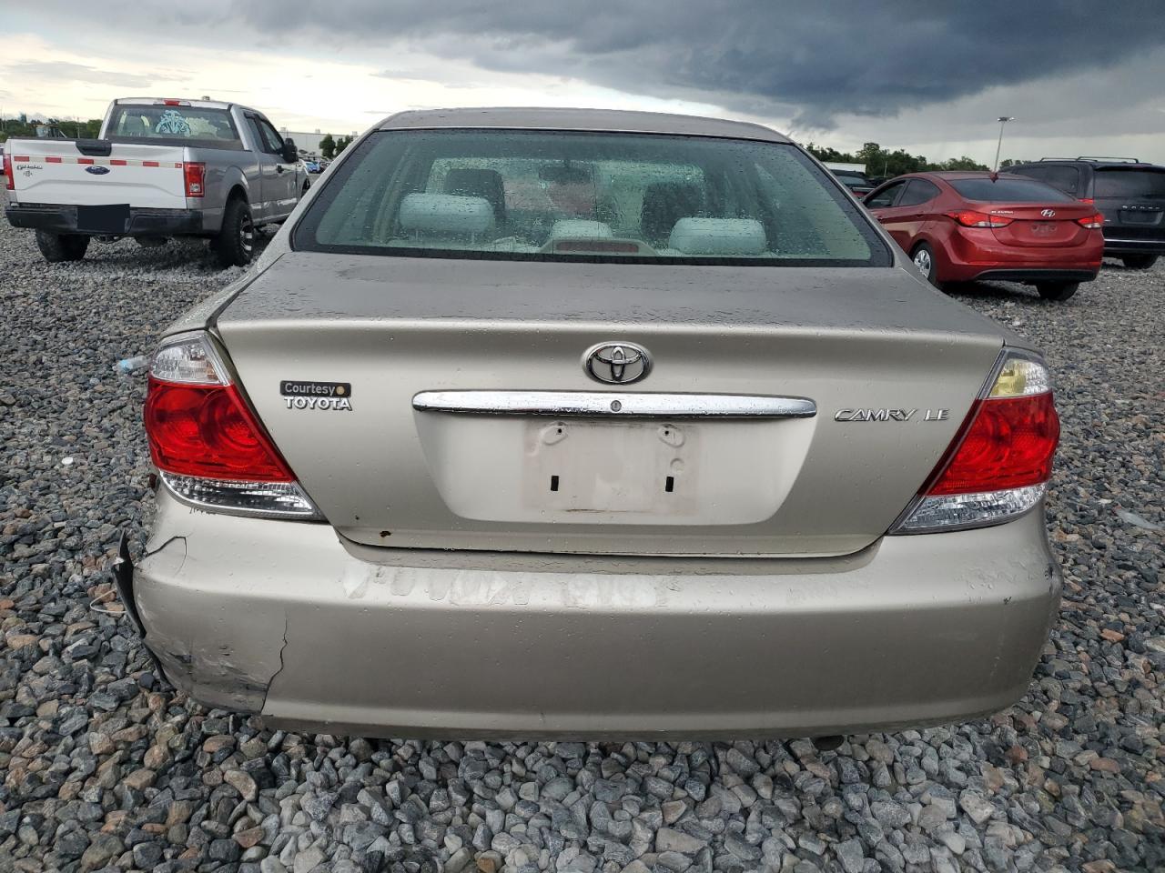 2005 Toyota Camry Le VIN: 4T1BE32K25U073375 Lot: 62743925