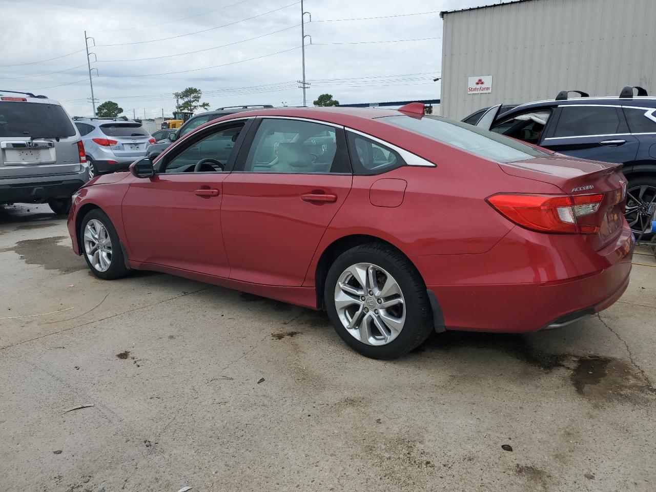 HONDA ACCORD 2019 VIN 1HGCV1F10KA136194 photo 2