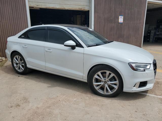  AUDI A3 2018 Белы