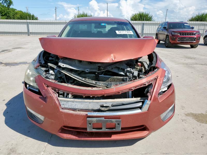  NISSAN ALTIMA 2014 Czerwony