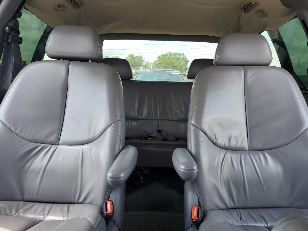 2000 Chrysler Town & Country Lxi VIN: 1C4GT54L7YB607259 Lot: 62671635