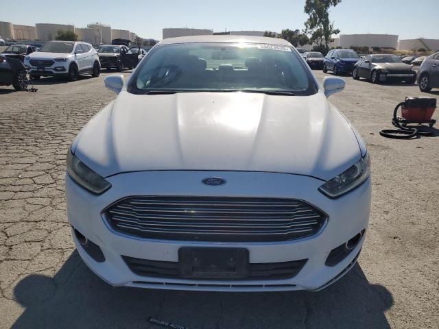 Седани FORD FUSION 2014 Бял