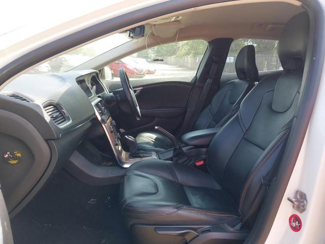 2016 VOLVO V40 CROSS