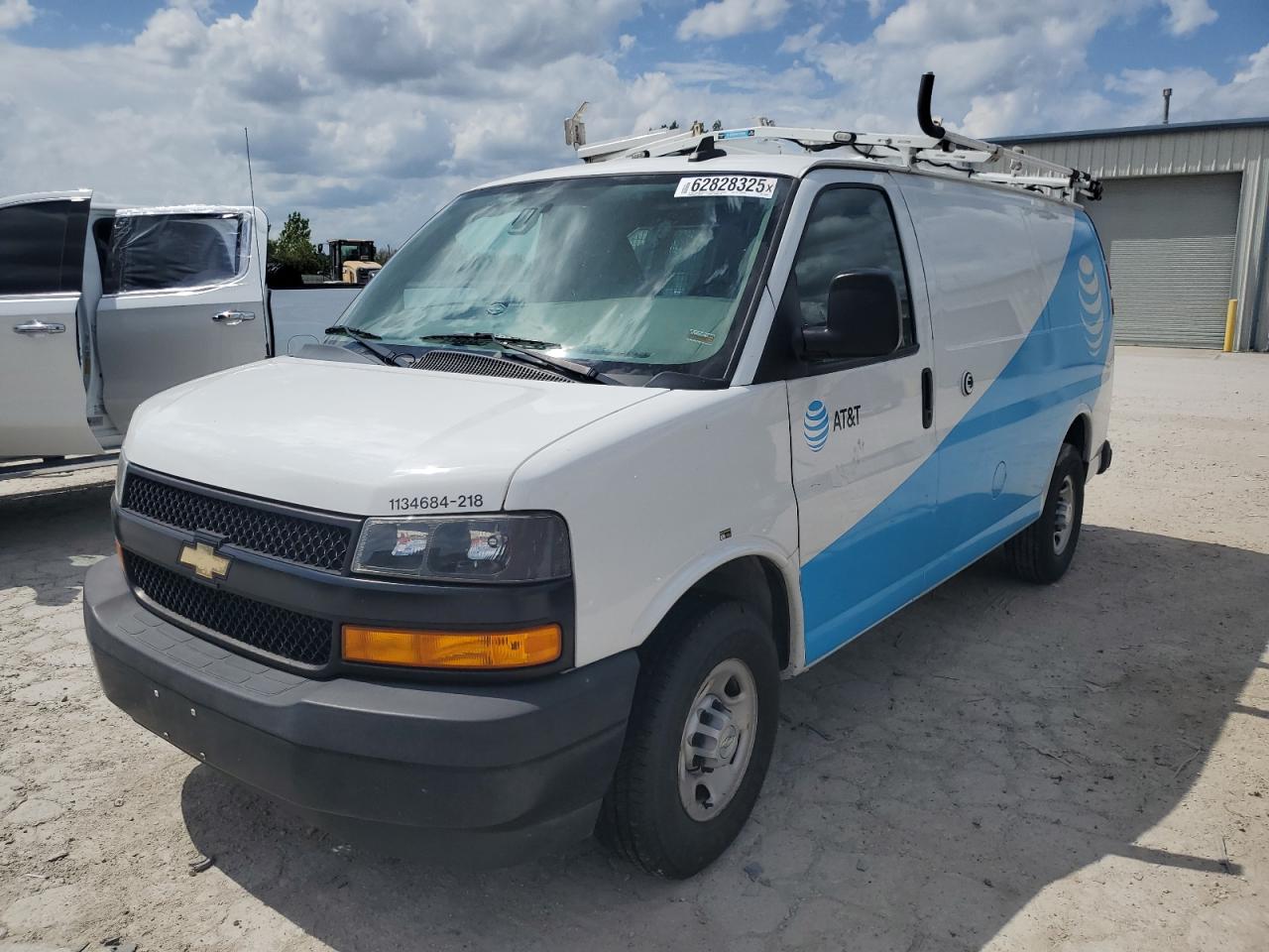 CHEVROLET EXPRESS 2018 VIN 1GCWGAFP8J1180209