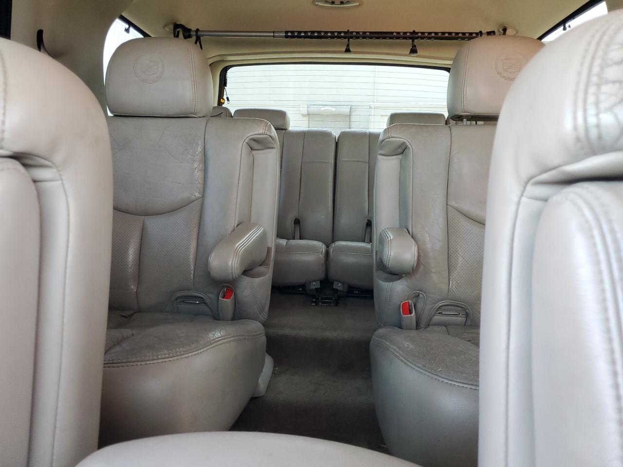 2004 Cadillac Escalade Luxury VIN: 1GYEK63N24R251463 Lot: 59404565