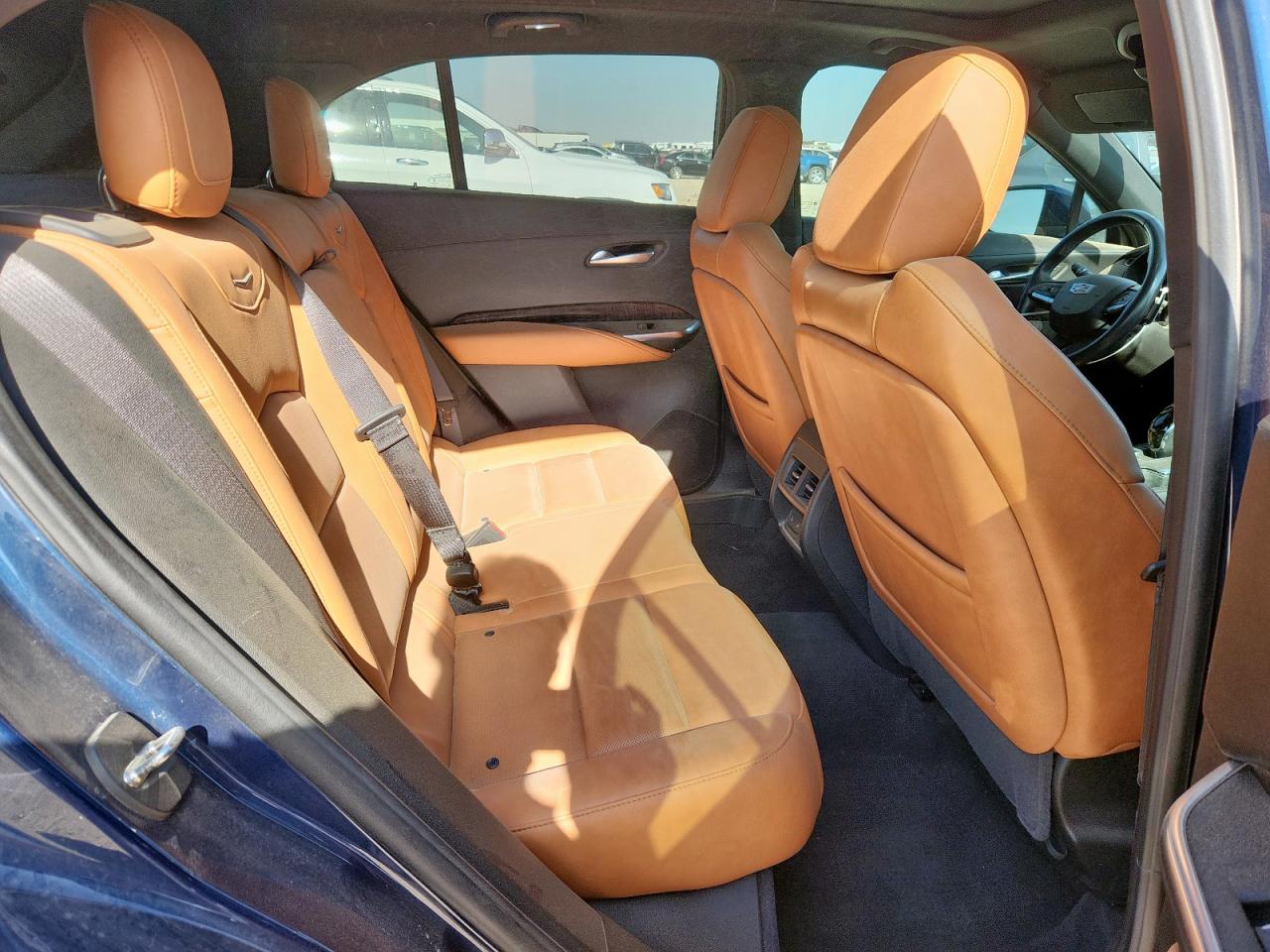 2022 Cadillac Xt4 Premium Luxury VIN: 1GYFZDR4XNF153562 Lot: 61836005