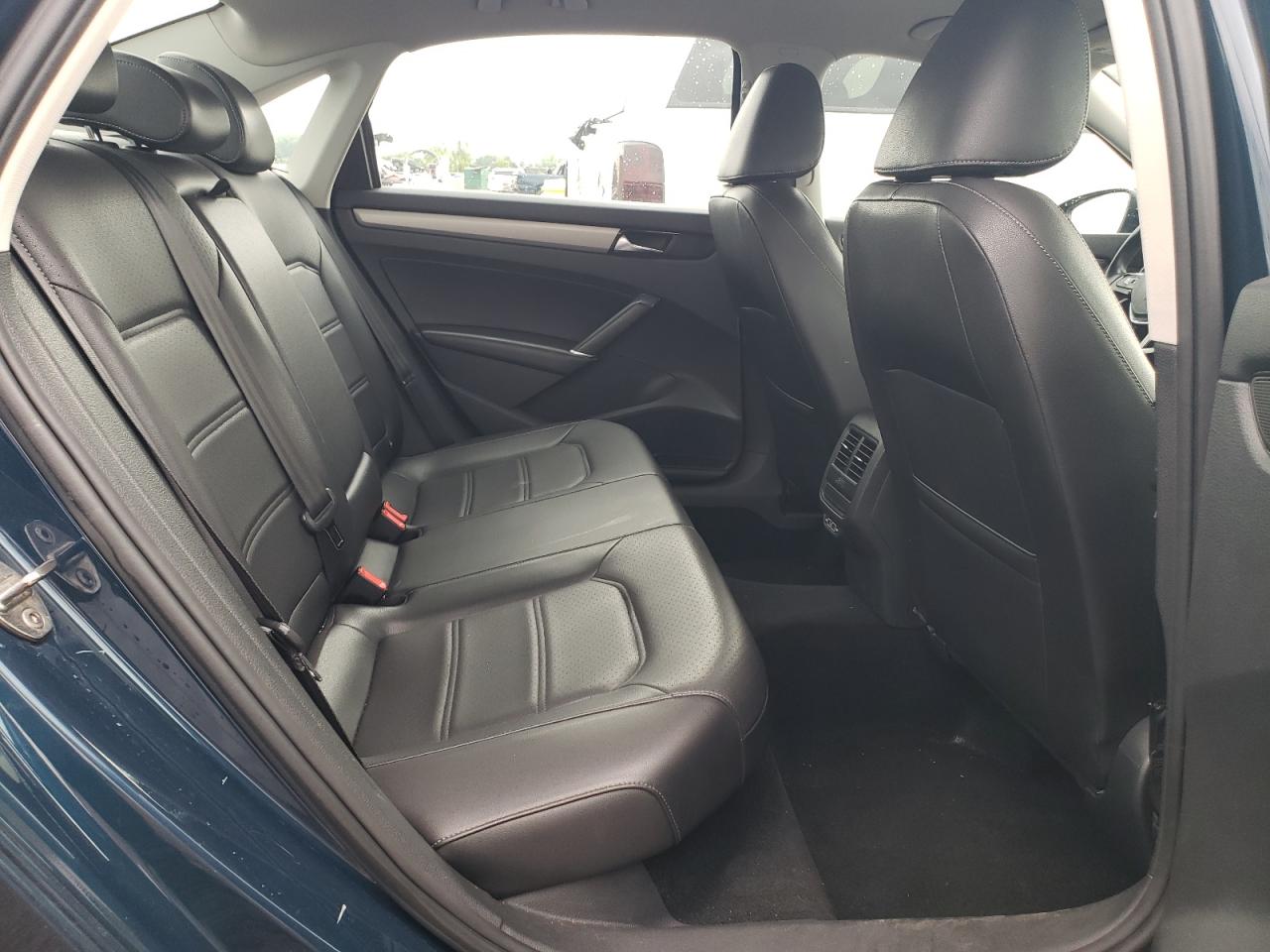 2020 Volkswagen Passat Se VIN: 1VWSA7A35LC010157 Lot: 60908405